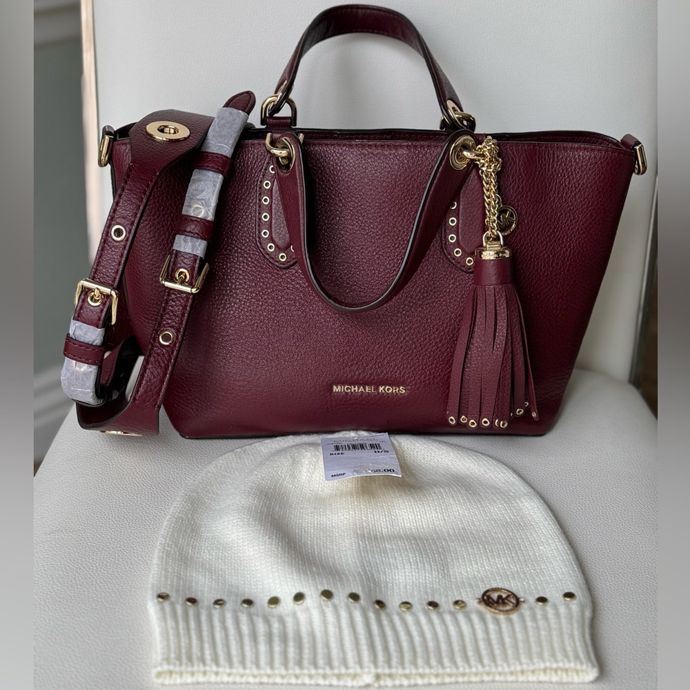 Gorgeous Michael Kors Handbag/Crossbody in very good preloved condition!